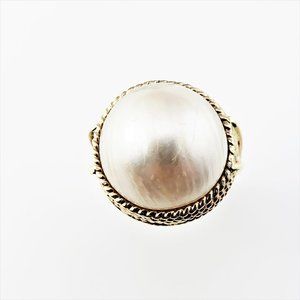 Vintage 14 Karat Yellow Gold Mabe Pearl Ring Size 7.5 #8319